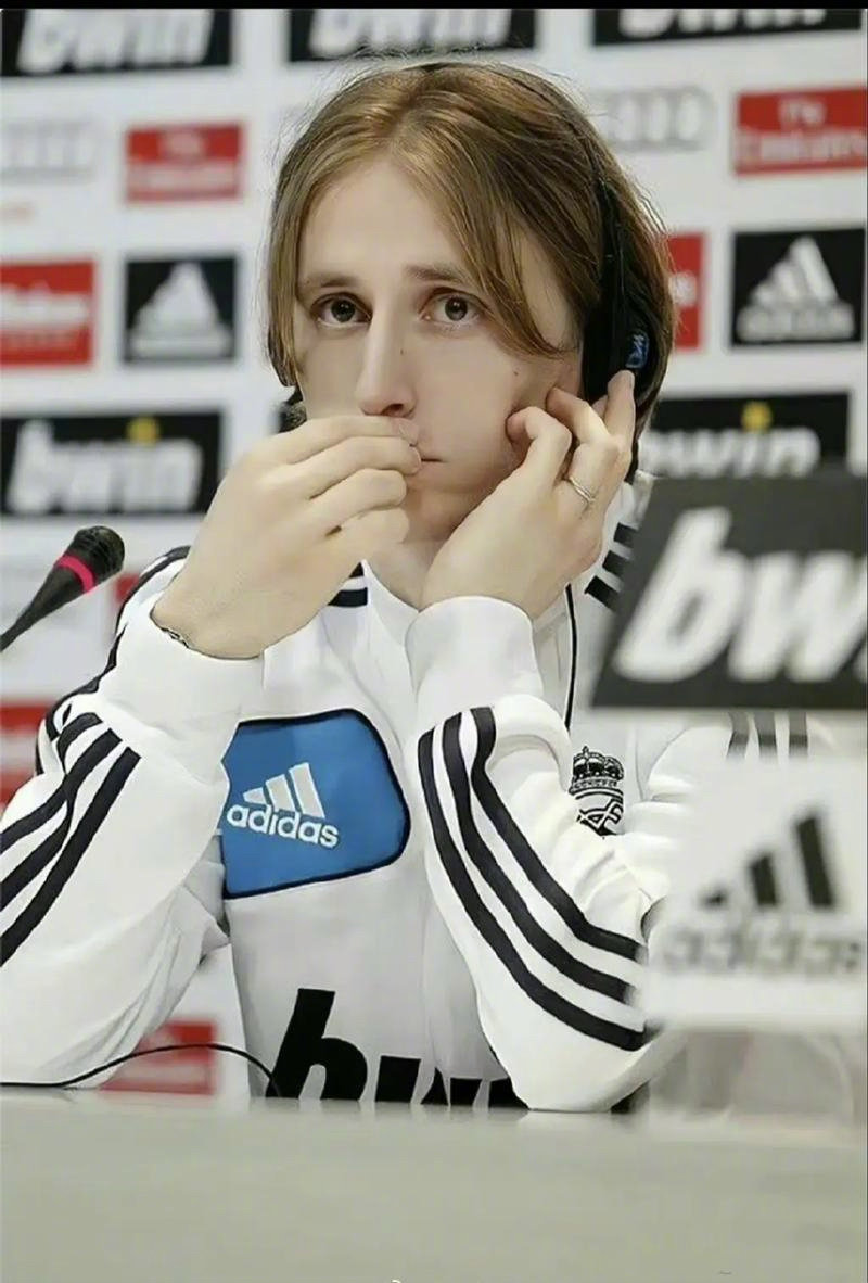 又一女性向游戏撑不住了，B站自研《摇光录：乱世公主》宣布停更