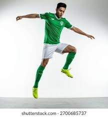 国足主力前锋仅得31分钟出场，欧洲名帅两轮未首发，表现令人担忧